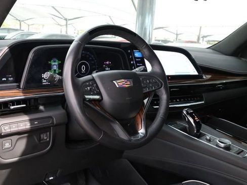 Certified 2024 Cadillac Escalade ESV Premium Luxury image 10