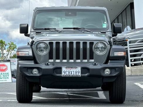 Used 2022 Jeep Wrangler Unlimited Sport AWD/4WD image 6
