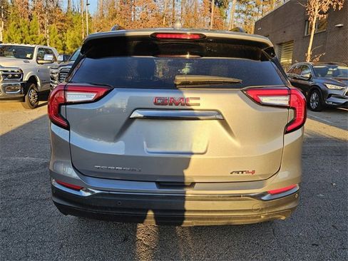 Used 2024 GMC Terrain AT4 image 4