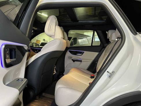 Certified 2025 Mercedes-Benz GLC 300 4MATIC image 19