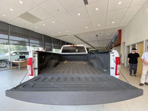 Used 2024 RAM 2500 Big Horn AWD/4WD image 25