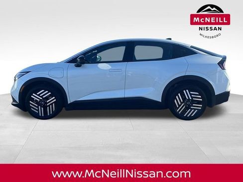 New 2026 Nissan Leaf SV+ w/ Floor Mat Package (SV+) image 4