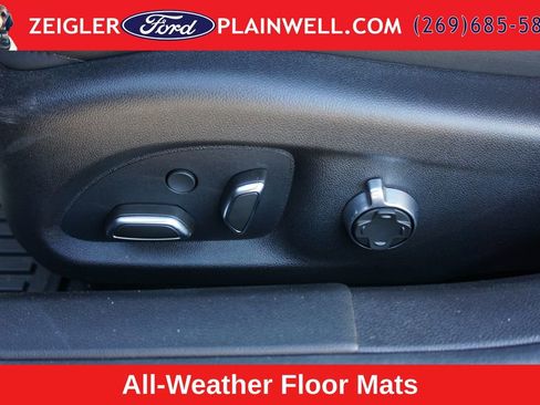 Used 2025 Cadillac CT5 V AWD/4WD image 17