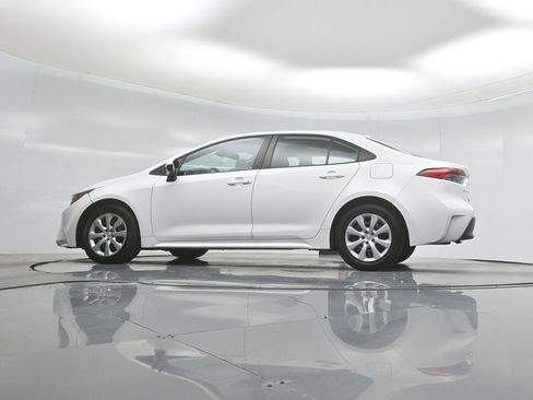 Used 2023 Toyota Corolla LE FWD image 51