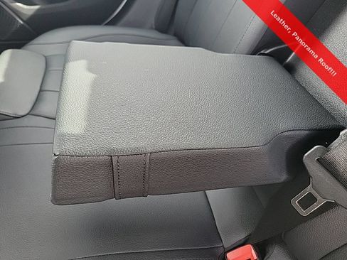 Used 2025 Mercedes-Benz CLA 250 image 37