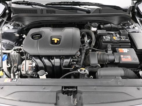 Used 2023 Kia Forte LXS image 31