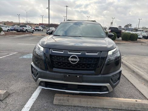 Used 2023 Nissan Pathfinder Rock Creek image 3
