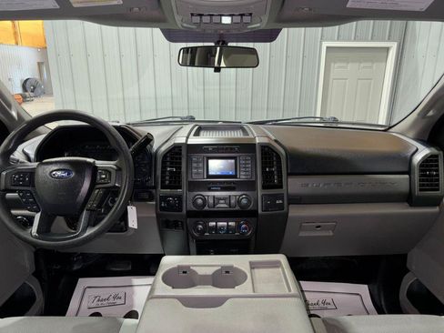 Used 2019 Ford F250 XL w/ Power Equipment Group AWD/4WD image 17