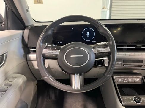 Used 2024 Hyundai Kona Limited image 21