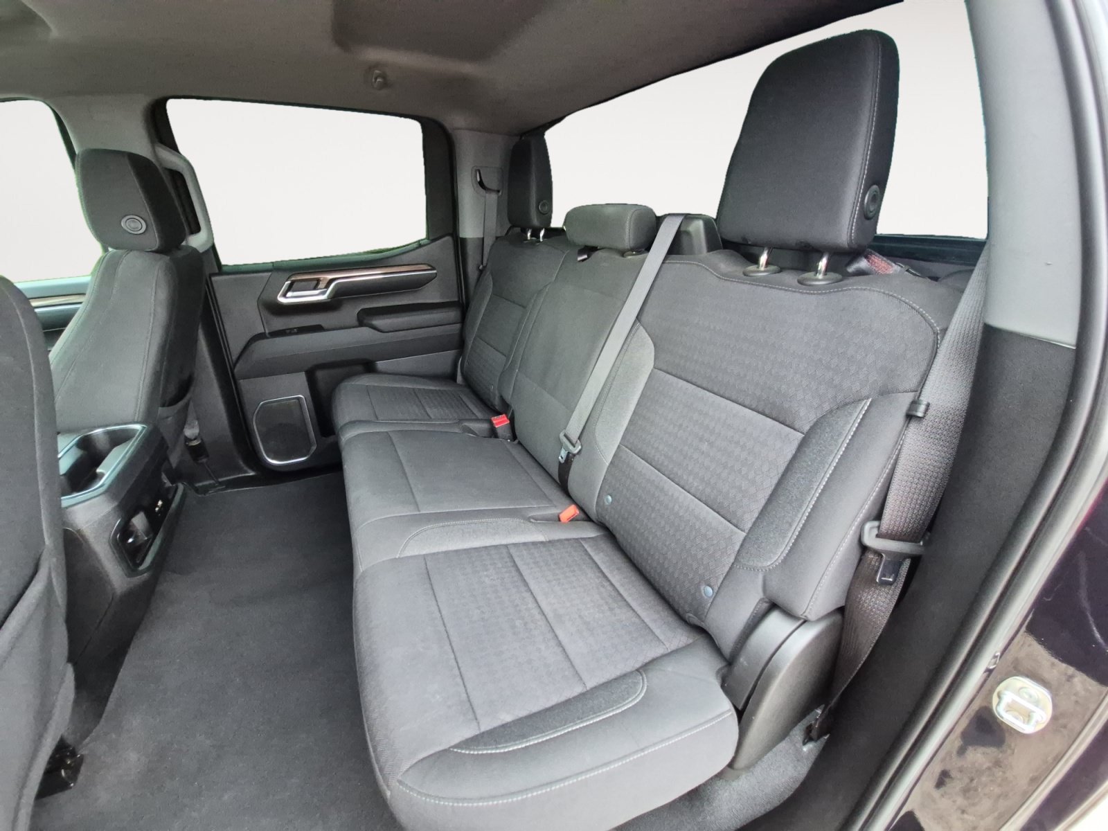 Used 2023 Chevrolet Silverado 1500 RST w/ Z71 Off-Road Package AWD/4WD image 23