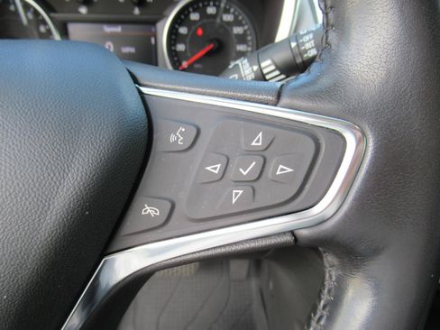Used 2021 Chevrolet Equinox Premier FWD image 24