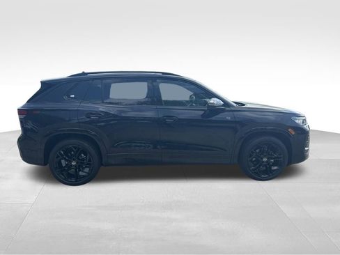 New 2026 Volkswagen Tiguan SE R-Line FWD image 6