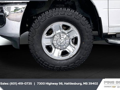 Used 2023 RAM 2500 Tradesman w/ Safety Group AWD/4WD image 8