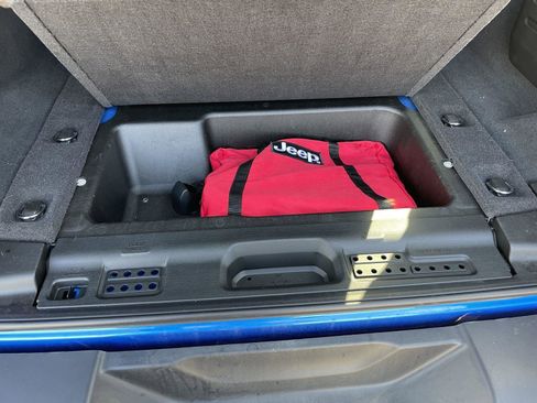 Used 2024 Jeep Wrangler Sahara w/ Safety Group image 41