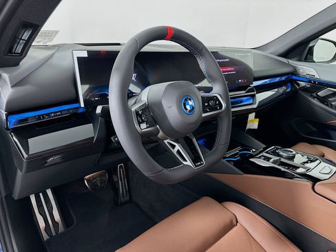 New 2026 BMW i5 M60 w/ Premium Package AWD/4WD image 9