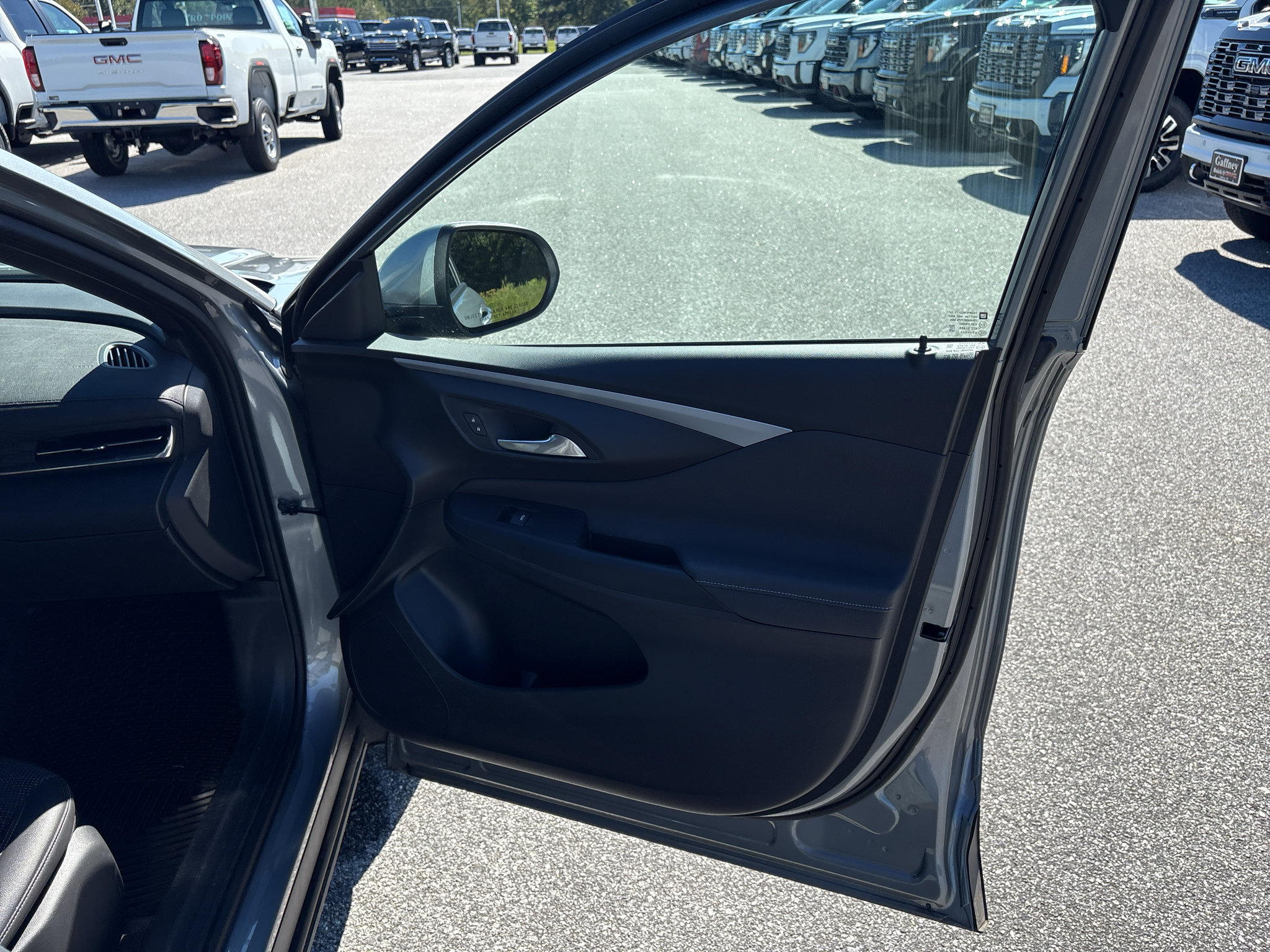 Used 2024 Buick Envista Preferred w/ Convenience I Package FWD image 23