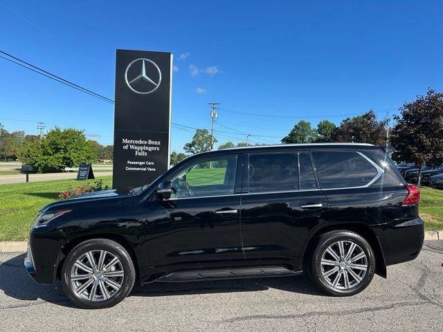 Used 2017 Lexus LX 570 4WD w/ Luxury Package image 2