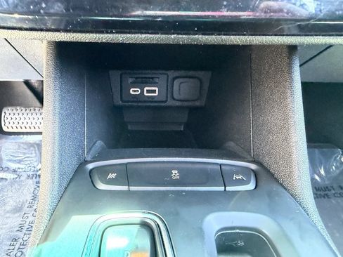 Used 2023 Chevrolet Bolt LT w/ Driver Confidence Package FWD image 19