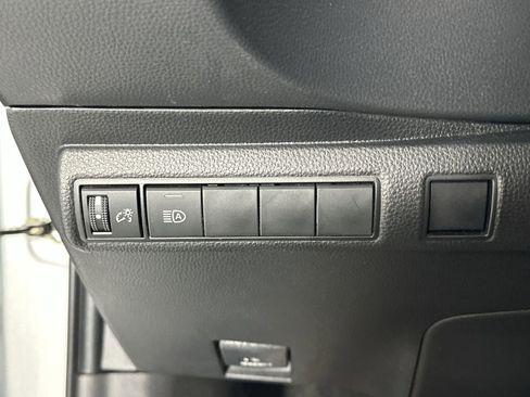 Used 2022 Toyota Corolla SE w/ Carpet Mat Package (TMS) FWD image 22