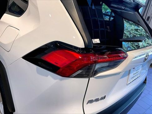 Used 2019 Toyota RAV4 XLE w/ All Weather Liner Package AWD/4WD image 31