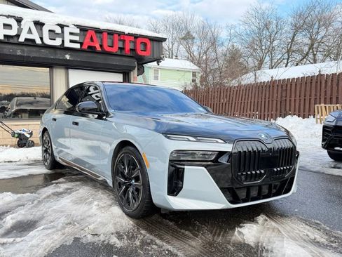 Used 2023 BMW 760i xDrive w/ Parking Assistance Package image 3