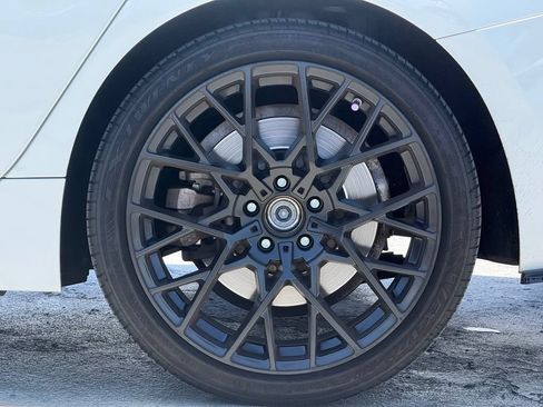 Used 2022 BMW 330i Sedan w/ Convenience Package RWD image 3