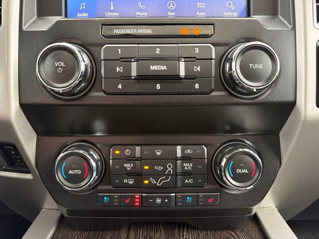 Used 2020 Ford F250 Lariat w/ Lariat Ultimate Package AWD/4WD image 22