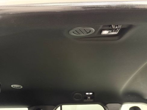 Used 2020 Ford Explorer XLT w/ Equipment Group 202A RWD image 42