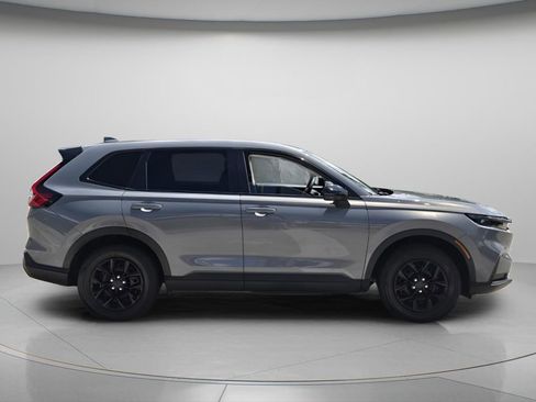 Certified 2025 Honda CR-V LX image 3