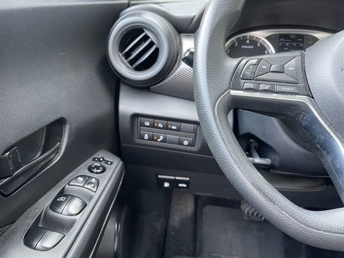 Certified 2020 Nissan Kicks S image 12