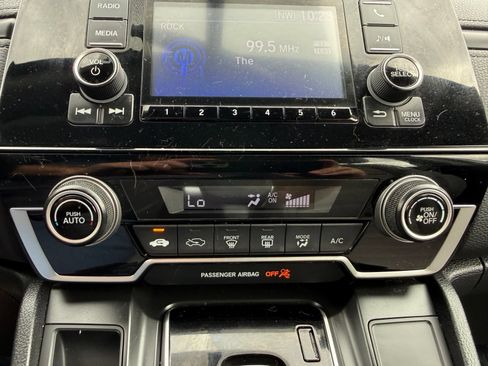 Used 2017 Honda CR-V LX image 24