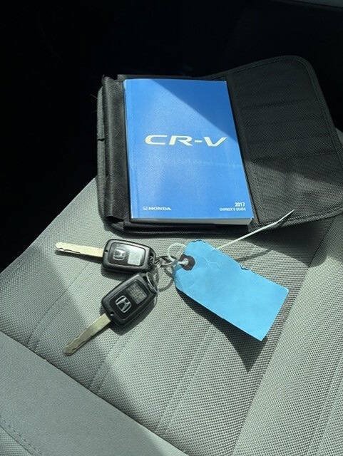 Used 2017 Honda CR-V LX image 10