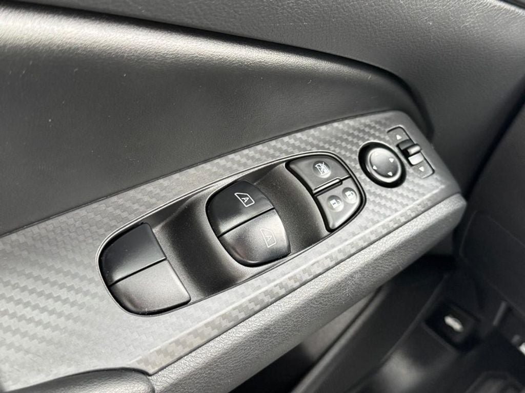 Used 2025 Nissan Altima 2.5 SV w/ SV Special Edition Package FWD image 25