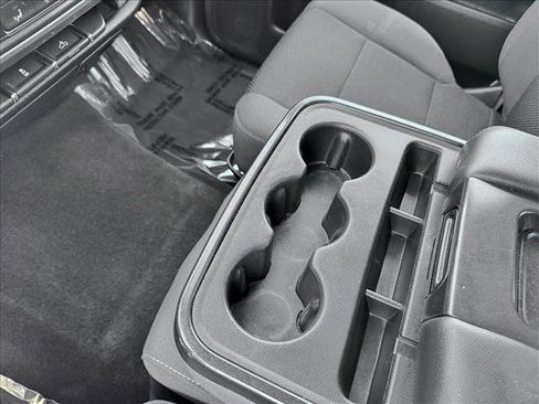 Used 2018 Chevrolet Silverado 1500 LT AWD/4WD image 16