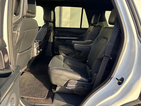 Certified 2023 Ford Expedition Platinum image 25