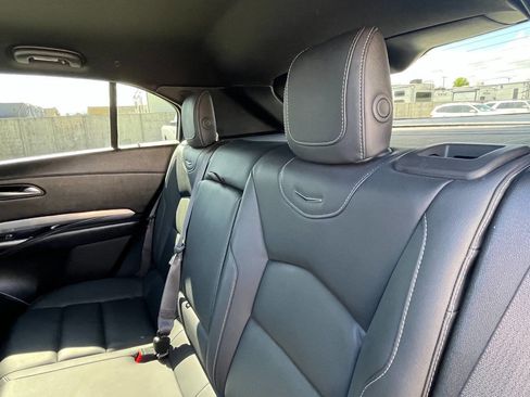 Used 2024 Cadillac XT4 Premium Luxury image 22