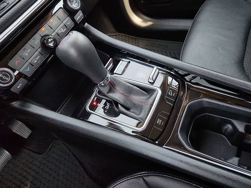 Used 2022 Jeep Compass Trailhawk image 12