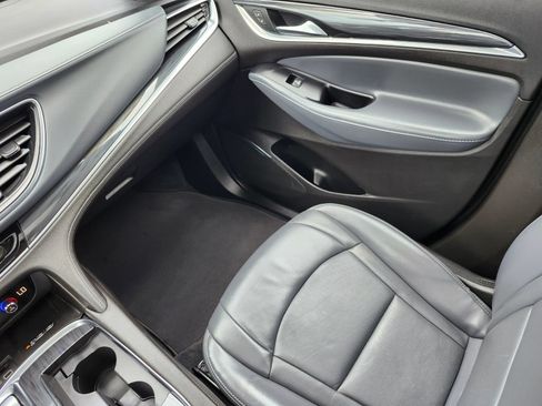 Used 2023 Buick Enclave Essence w/ Experience Buick Package FWD image 15