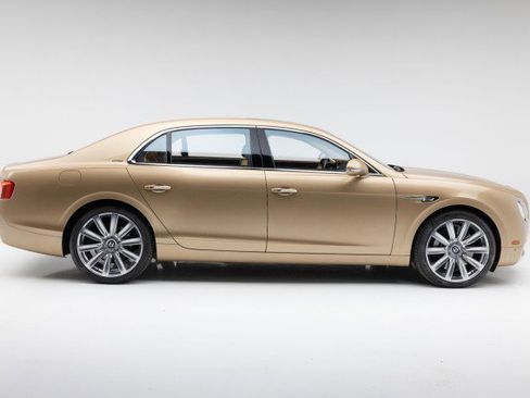 Used 2015 Bentley Flying Spur W12 image 15