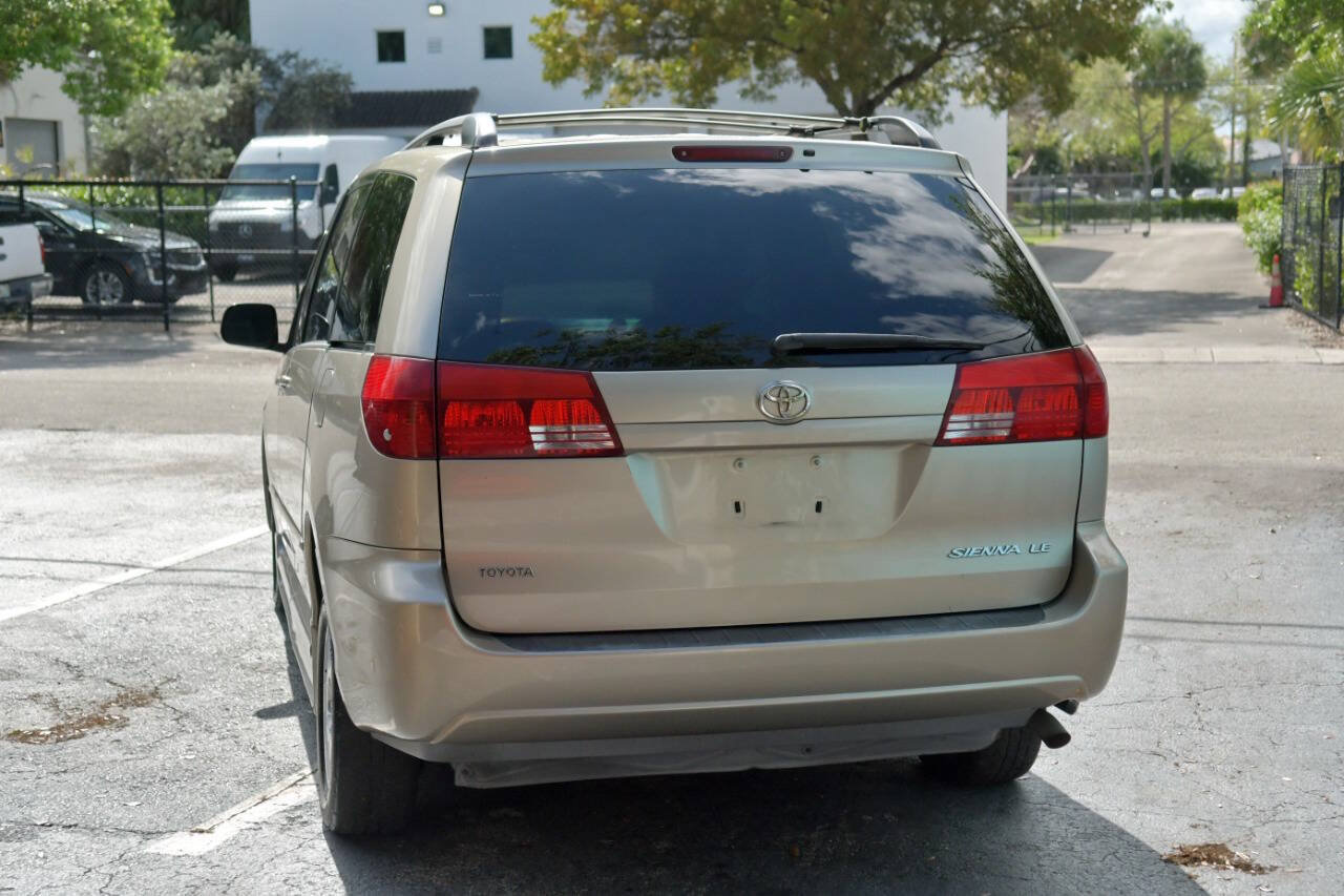 Used 2005 Toyota Sienna LE w/ Assistance Pkg 2 FWD image 13