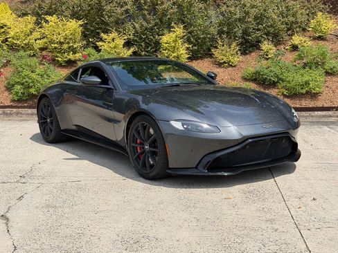 Used 2020 Aston Martin V8 Vantage Coupe RWD image 1