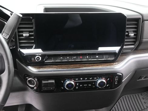 Used 2023 GMC Sierra 1500 SLE AWD/4WD image 25