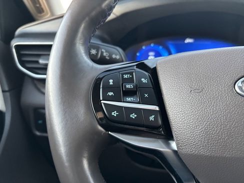 Used 2022 Ford Explorer Platinum w/ Equipment Group 601A image 18