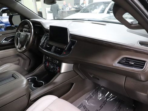 Used 2023 Chevrolet Tahoe Z71 w/ Luxury Package image 25