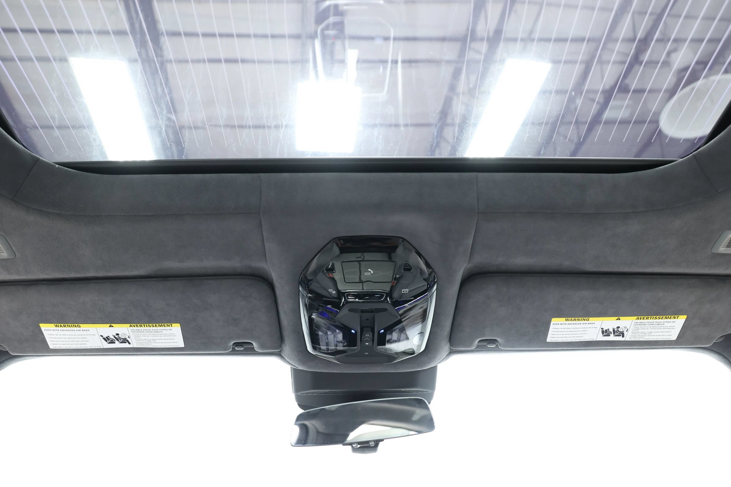 Used 2023 BMW i7 xDrive60 AWD/4WD image 41
