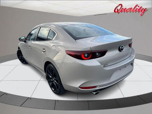 Used 2025 MAZDA MAZDA3 s FWD image 5
