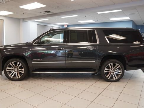 Used 2020 GMC Yukon XL Denali w/ Open Road Package AWD/4WD image 2