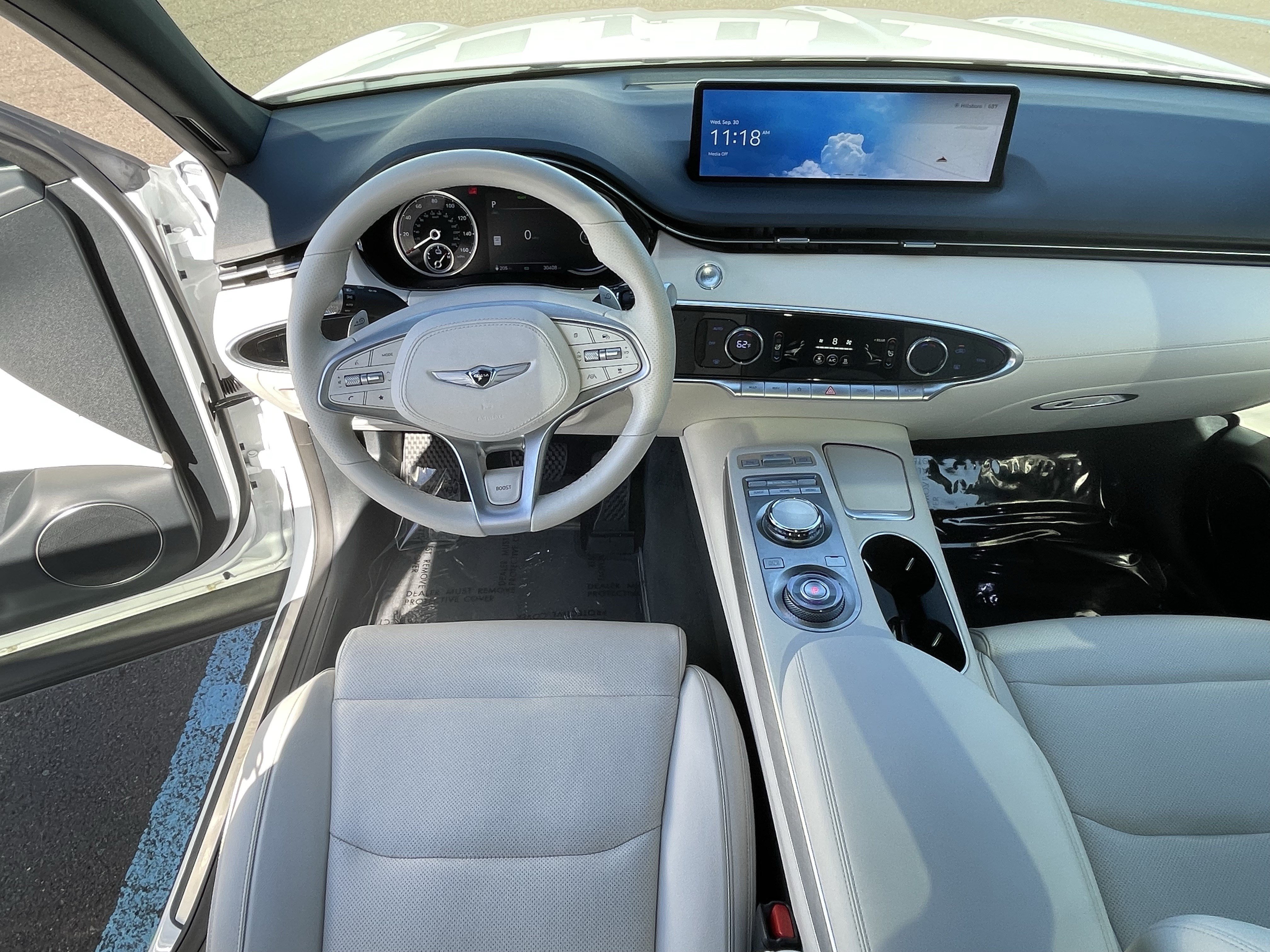 Used 2025 Genesis Electrified GV70 AWD/4WD image 12
