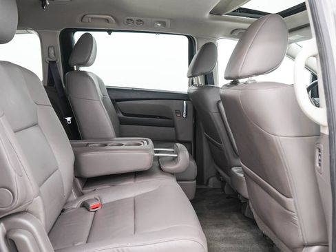 Used 2016 Honda Odyssey EX-L image 14
