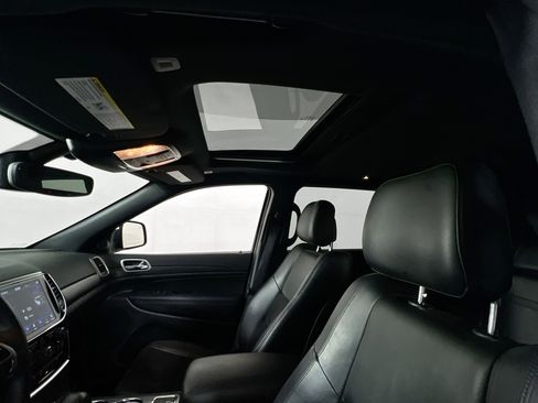 Used 2022 Jeep Grand Cherokee Laredo X image 22